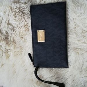 Michael Kors Clutch